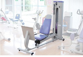 脚全体を動かすレッグプレス